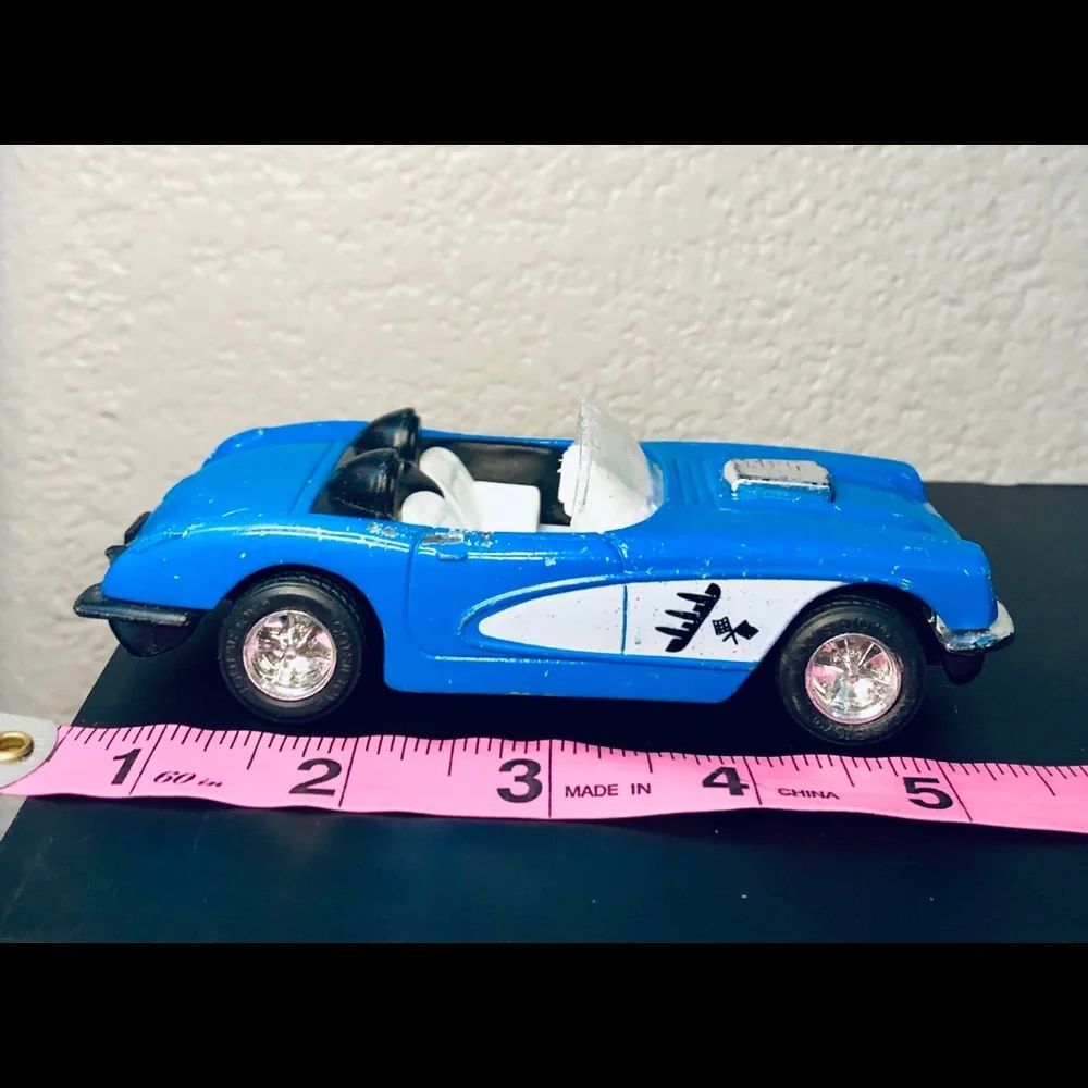 Tootsie Toy '59 Chevy Corvette Blue Toy Car